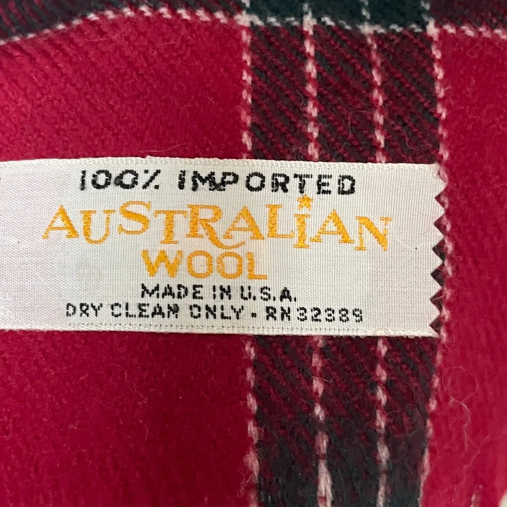 AMERICAN VTG WOOL SCARF RED PLAID